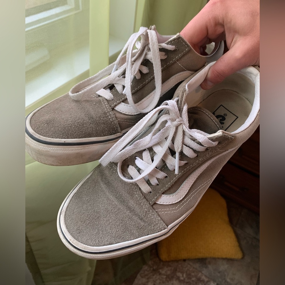 Women’s grey/ green vans